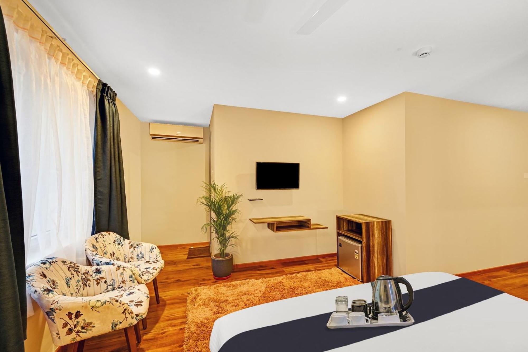 Hotel Super Townhouse Oak Hillside Aqua Khandagiri Exteriér fotografie